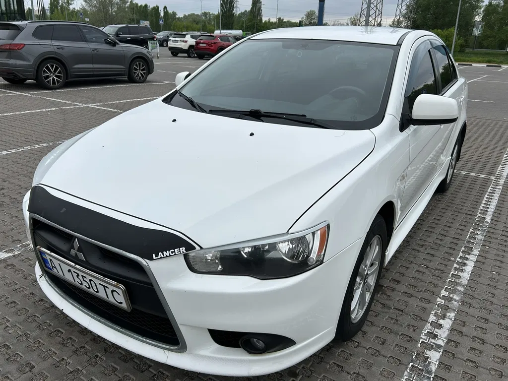 Фото 2012 Mitsubishi Lancer