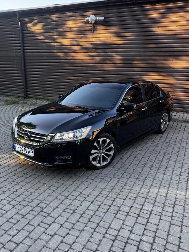Фото 2013 Honda Accord