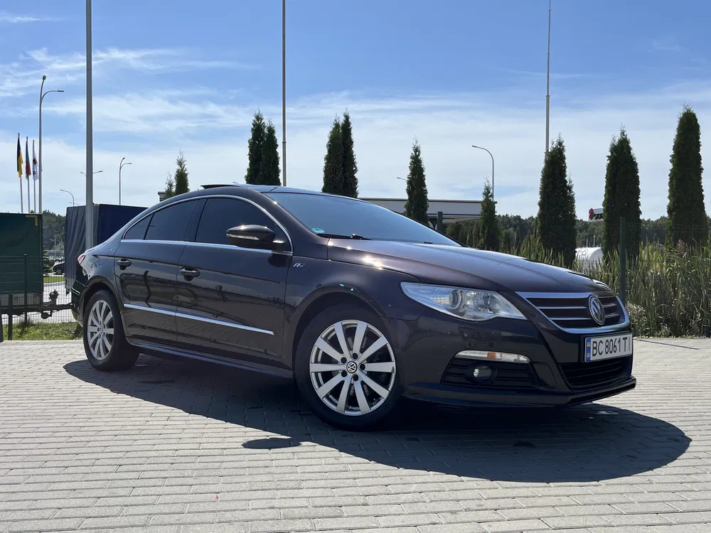 Фото 2011 Volkswagen Passat CC