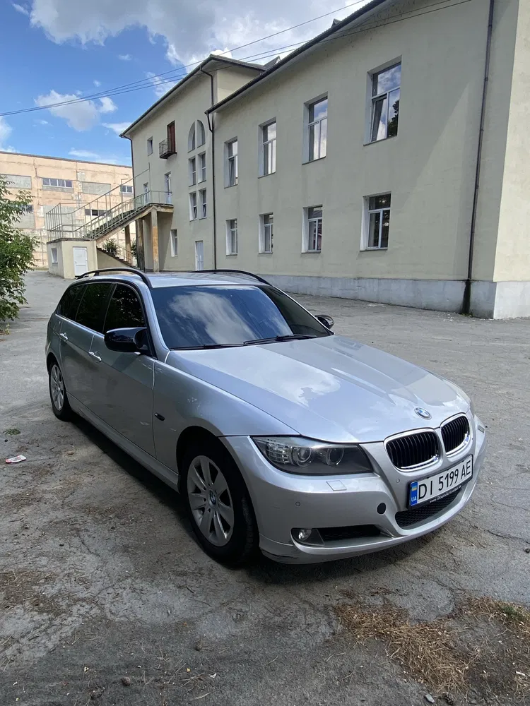 Фото 2010 BMW 3 серія