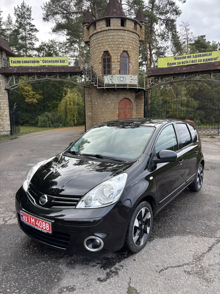 Фото 2013 Nissan Note