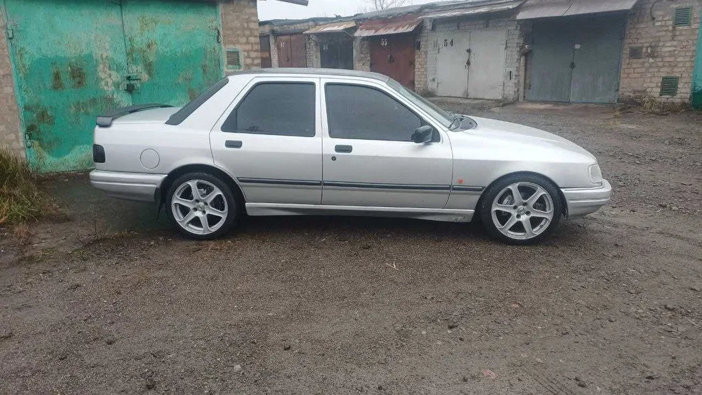 Фото 1987 Ford Sierra
